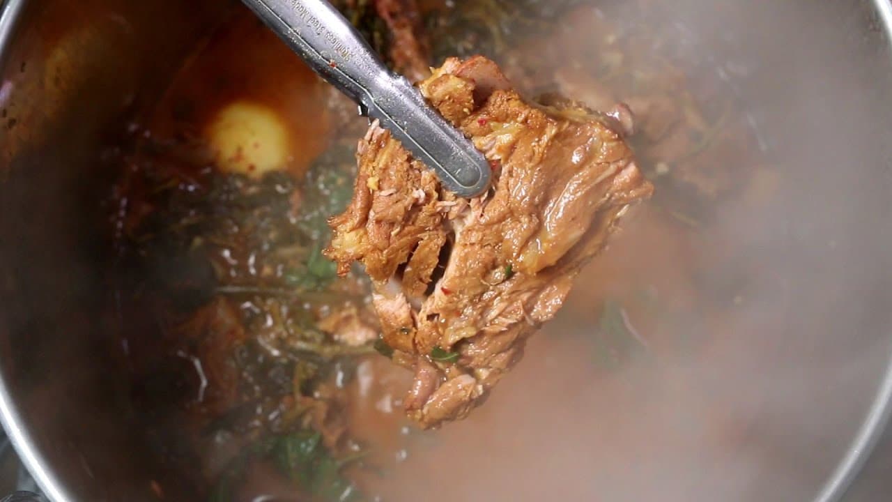 Pork Bone Soup (Gamjatang) (감자탕) - Korean recipe